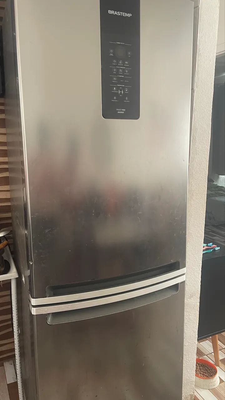 Vendo geladeira 