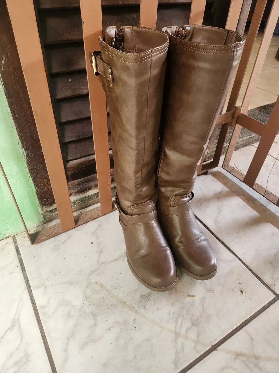 BOTA FEMININA