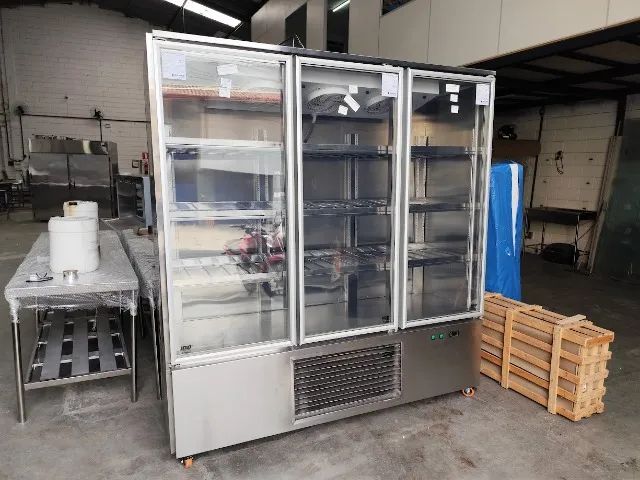 Expositor Freezer 1900mm Vertical Inox Conservação Total