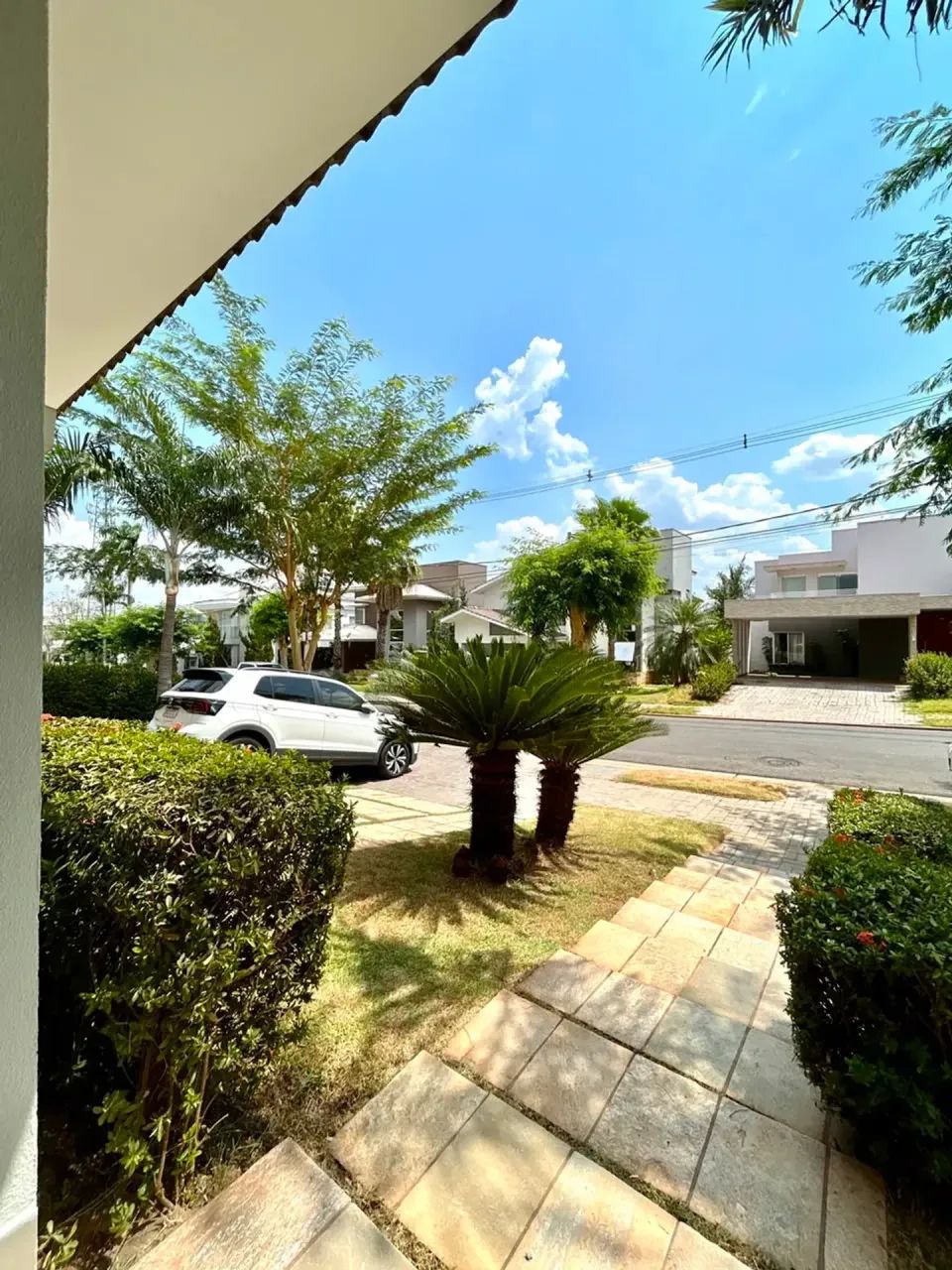 Alphaville 1  Casa térrea mobiliada com 3 suítes - Foto 4