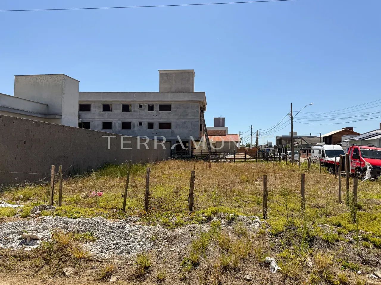 Terreno de esquina 450m² no bairro São João - Foto 3