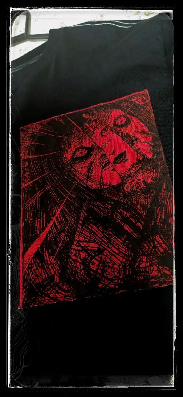 Camiseta Junji Ito Alternazero Nova - Foto 5