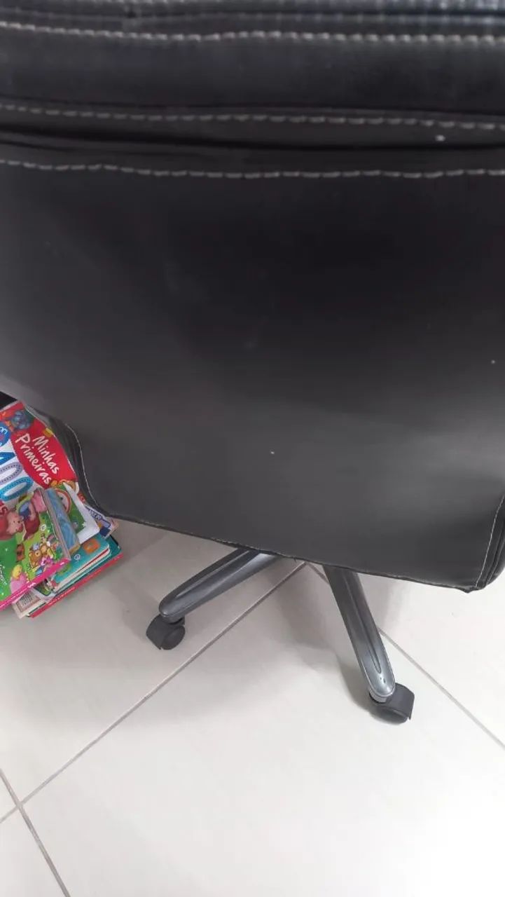 Cadeira Gamer preta. - Foto 4