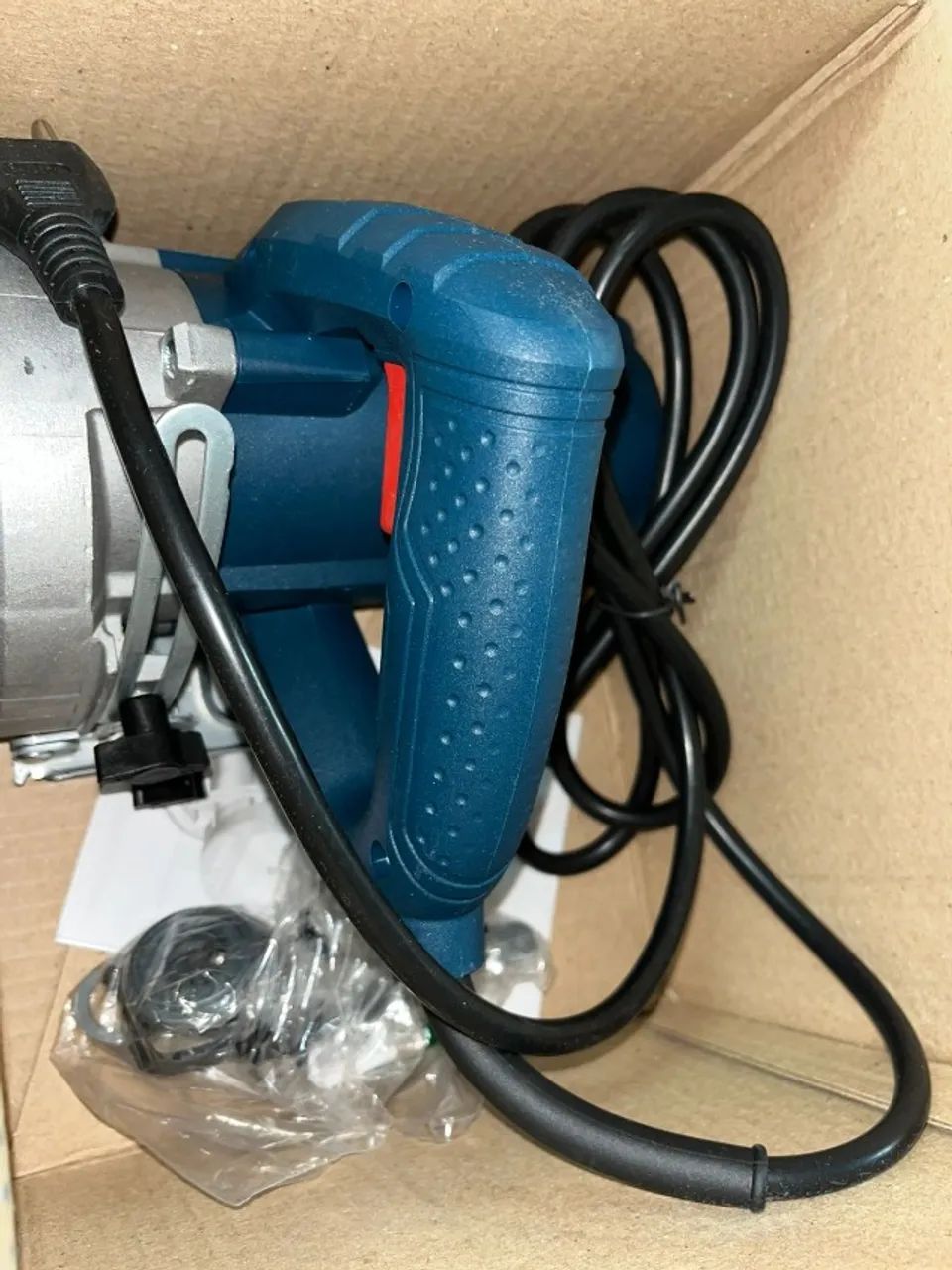 Serra Marmore Profissional Bosch Titan 1500w Gdc150 - Foto 2