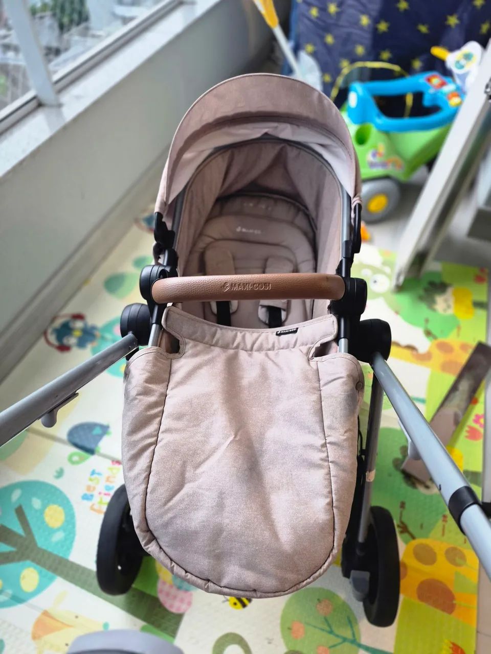 Carrinho de bebê Anna maxicosi