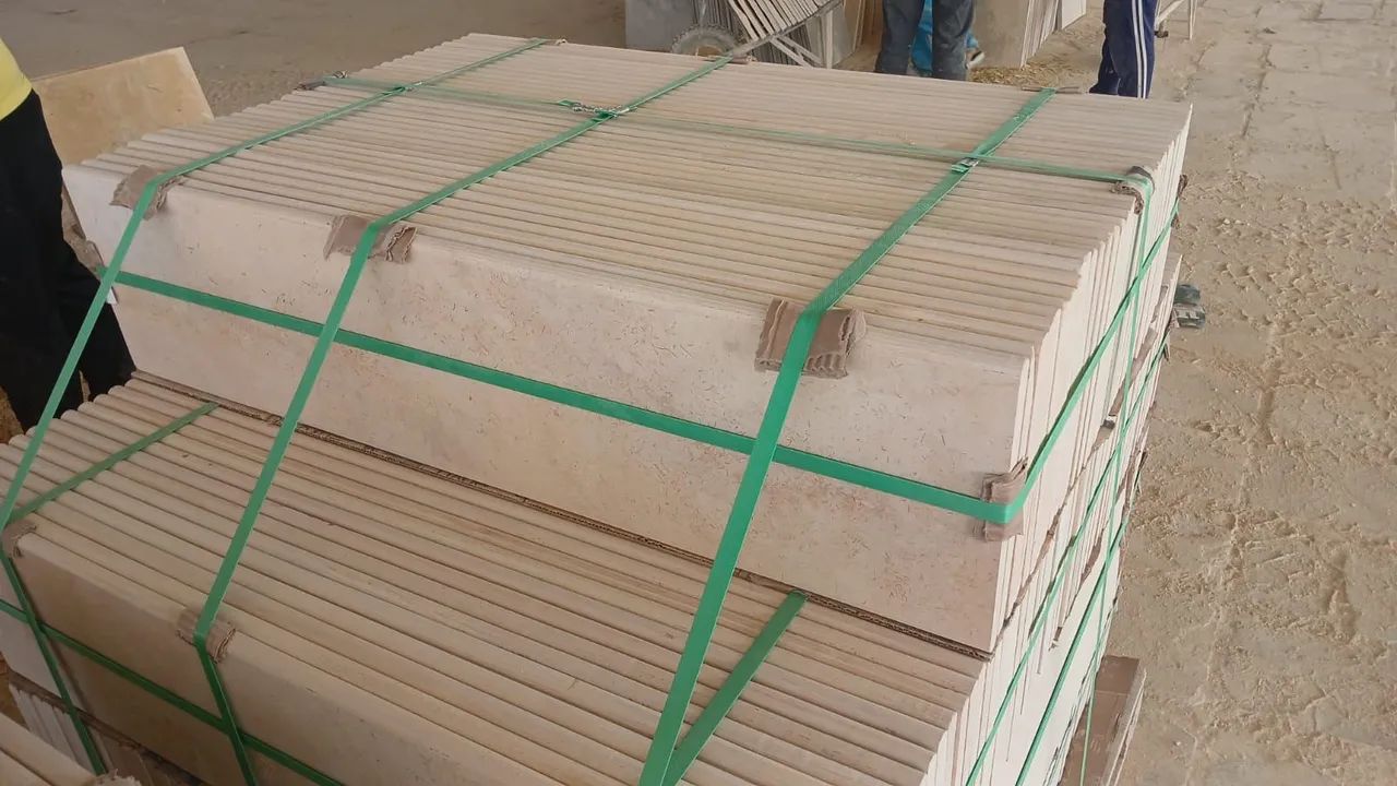 Borda de piscinas atermica