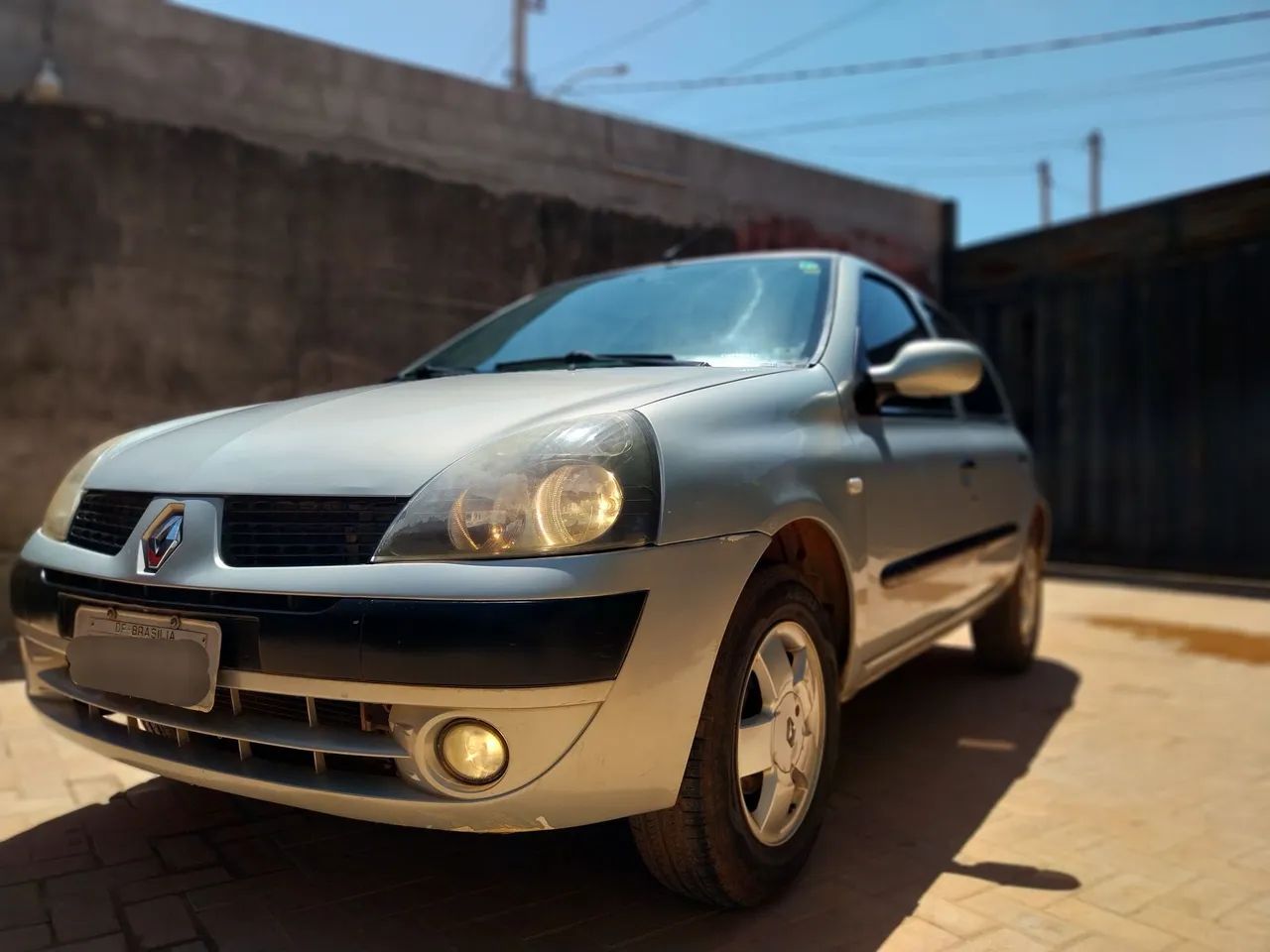 Renault Clio RT/ Privil. 1.0/1.0 Hi-power 16V 5P 2004