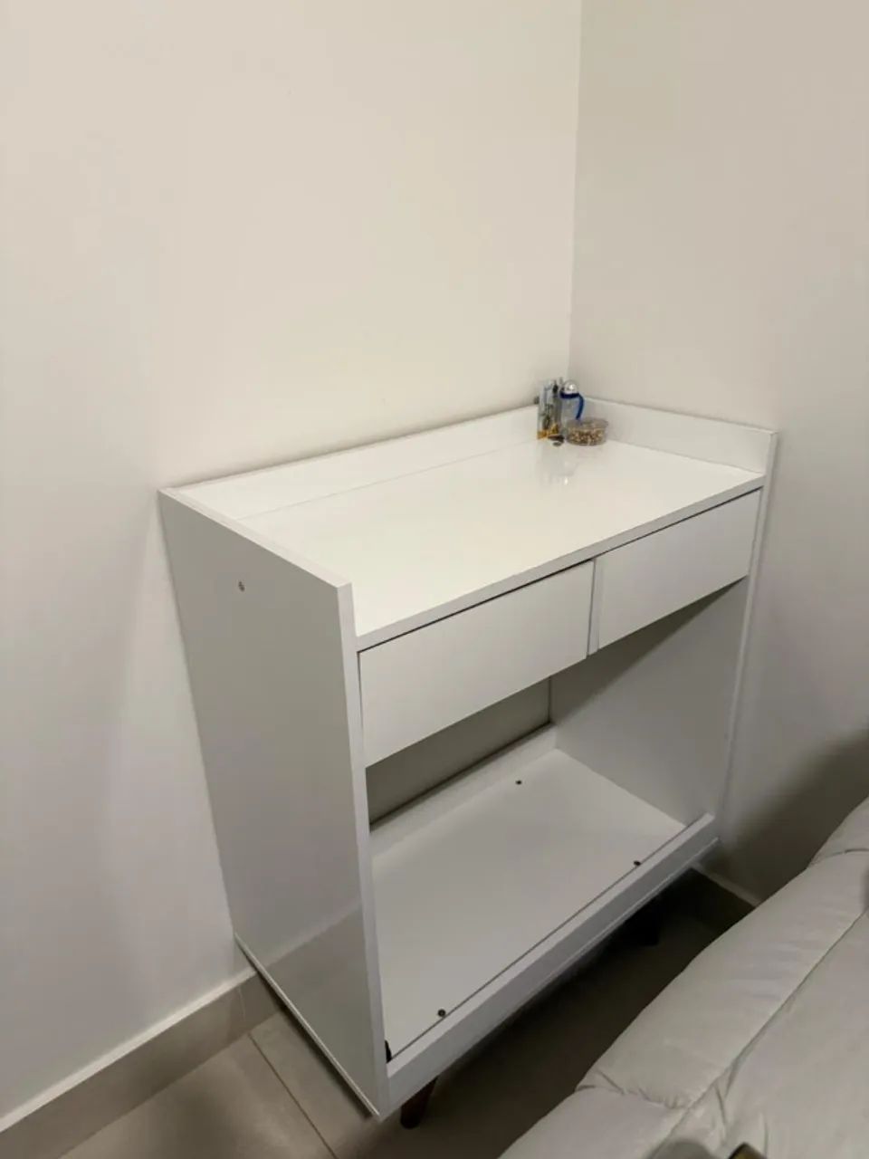 Aparador em MDF branco