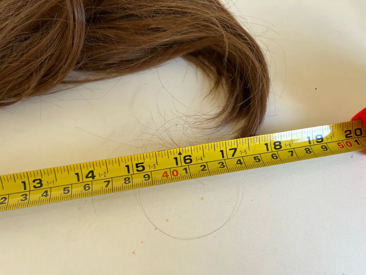Aplique cabelo loiro castanho importado com clip 45cm - Foto 3