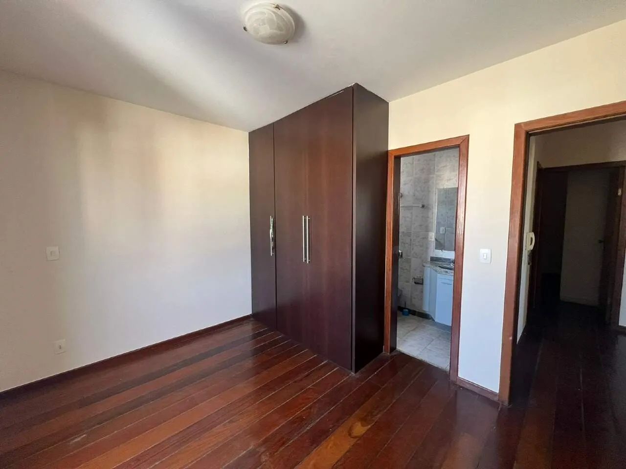 Alugo apartamento em Itaúna com excelente localização! - Foto 4