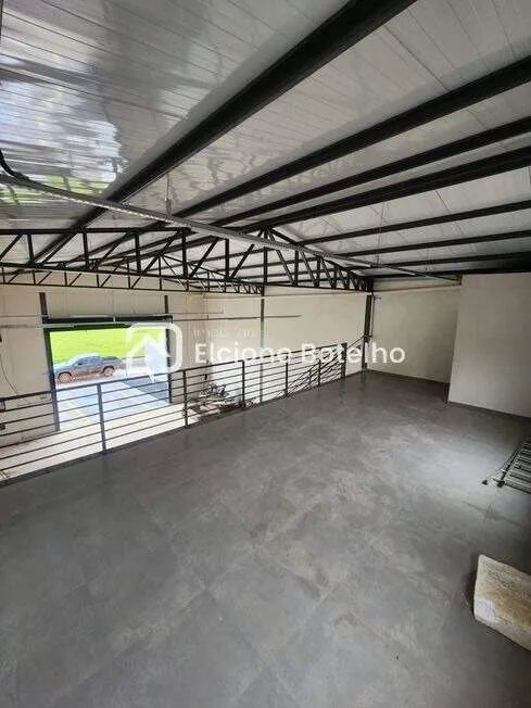 Galpão comercial à venda, metragem de 250m² com localização privilegiada - Foto 2