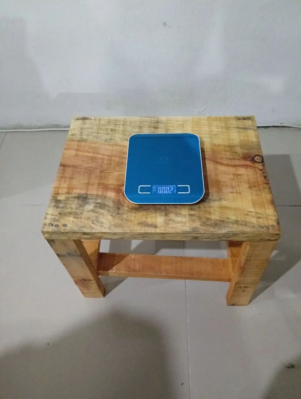 Banquinho/mesa/criado mudo /comoda - Foto 2