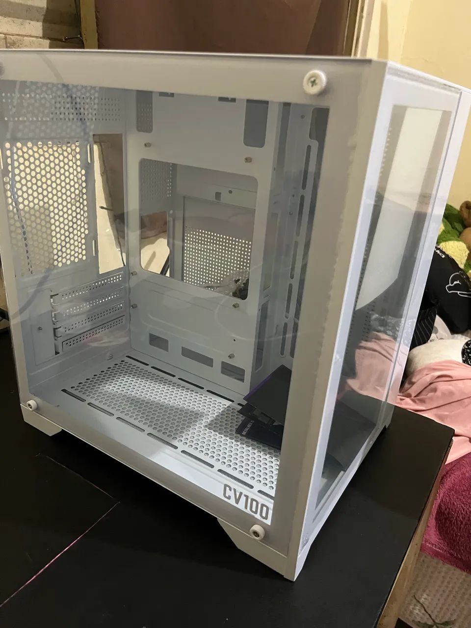 Vendo Gabinete branco 