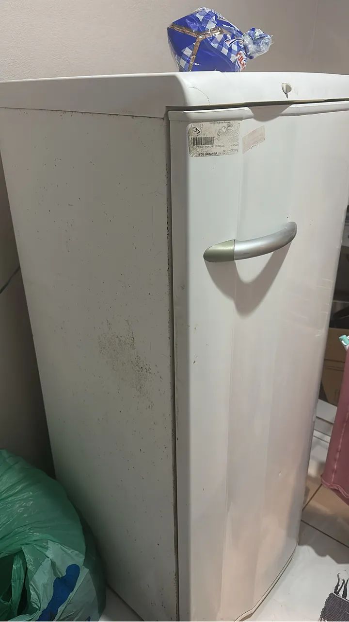 Vendo para tirar peças 