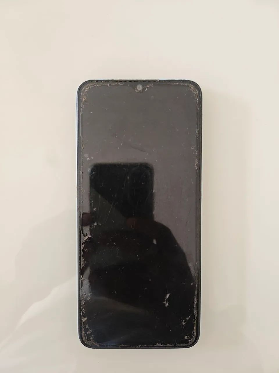 Xiaomi A2 com defeito na placa-mãe. (Para retirada de peças)