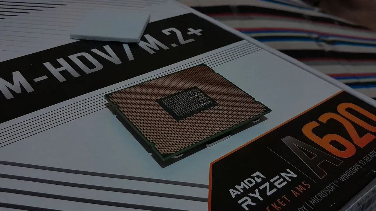 Processador Intel Xeon E5-2630 v4 (10 Cores / 20 Threads) 