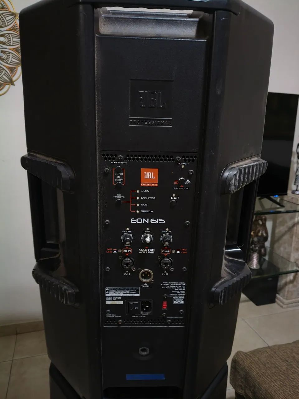 Par de caixas JBL eon 615