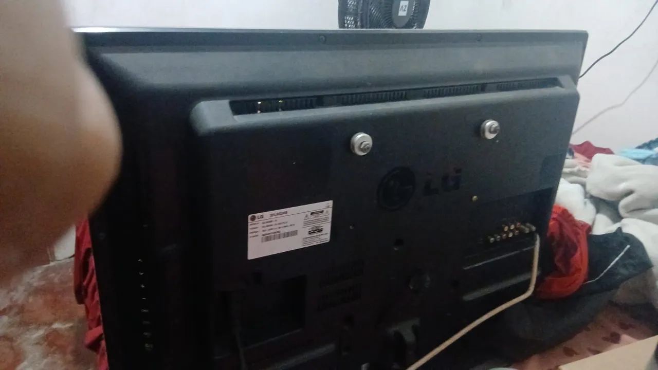TV LG 32 POLEGADAS não é smart  - Foto 2
