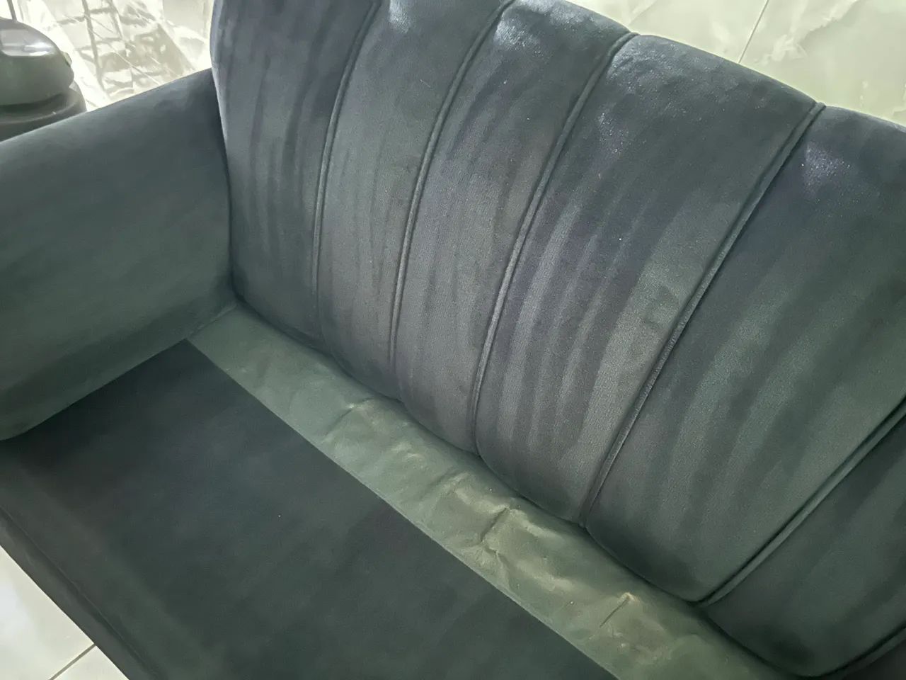 Vendo sofá em ótimo estado /cor preto  - Foto 4