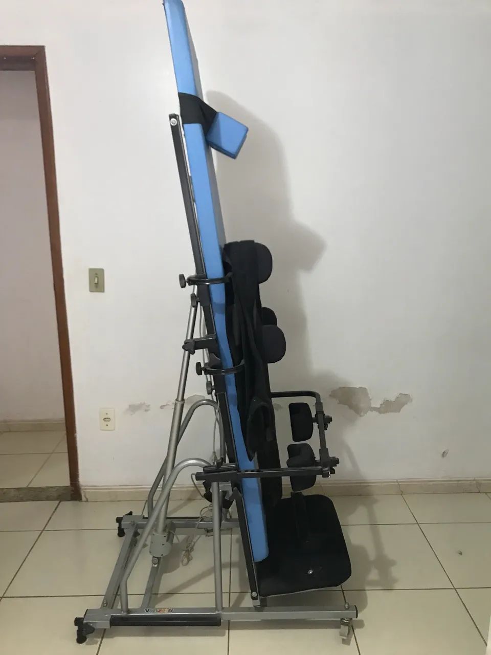 Cama terapêutica com elevação elétrica  - Foto 4