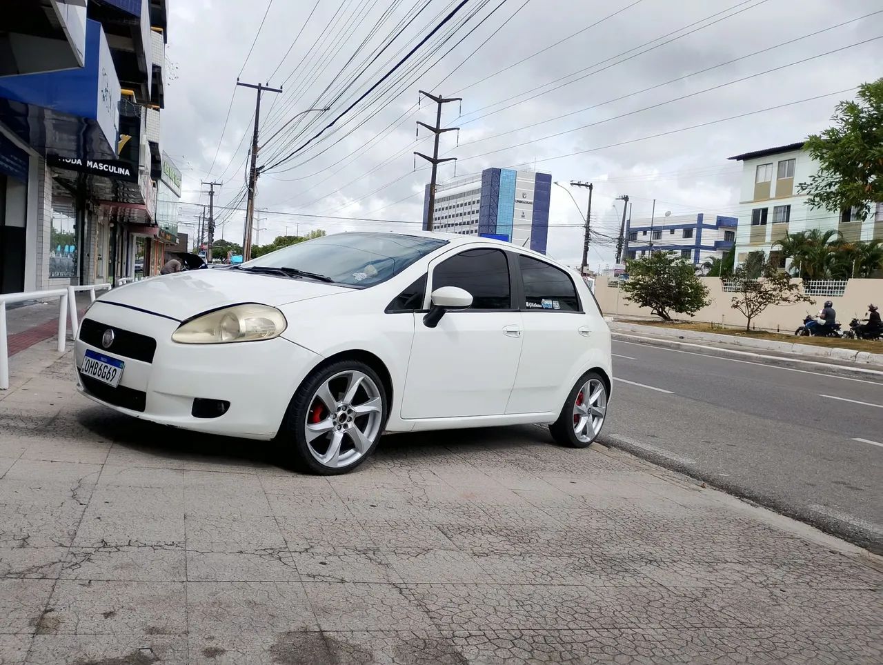 Fiat Punto Essence 1.6 Flex 16V 5P 2012 - Foto 5