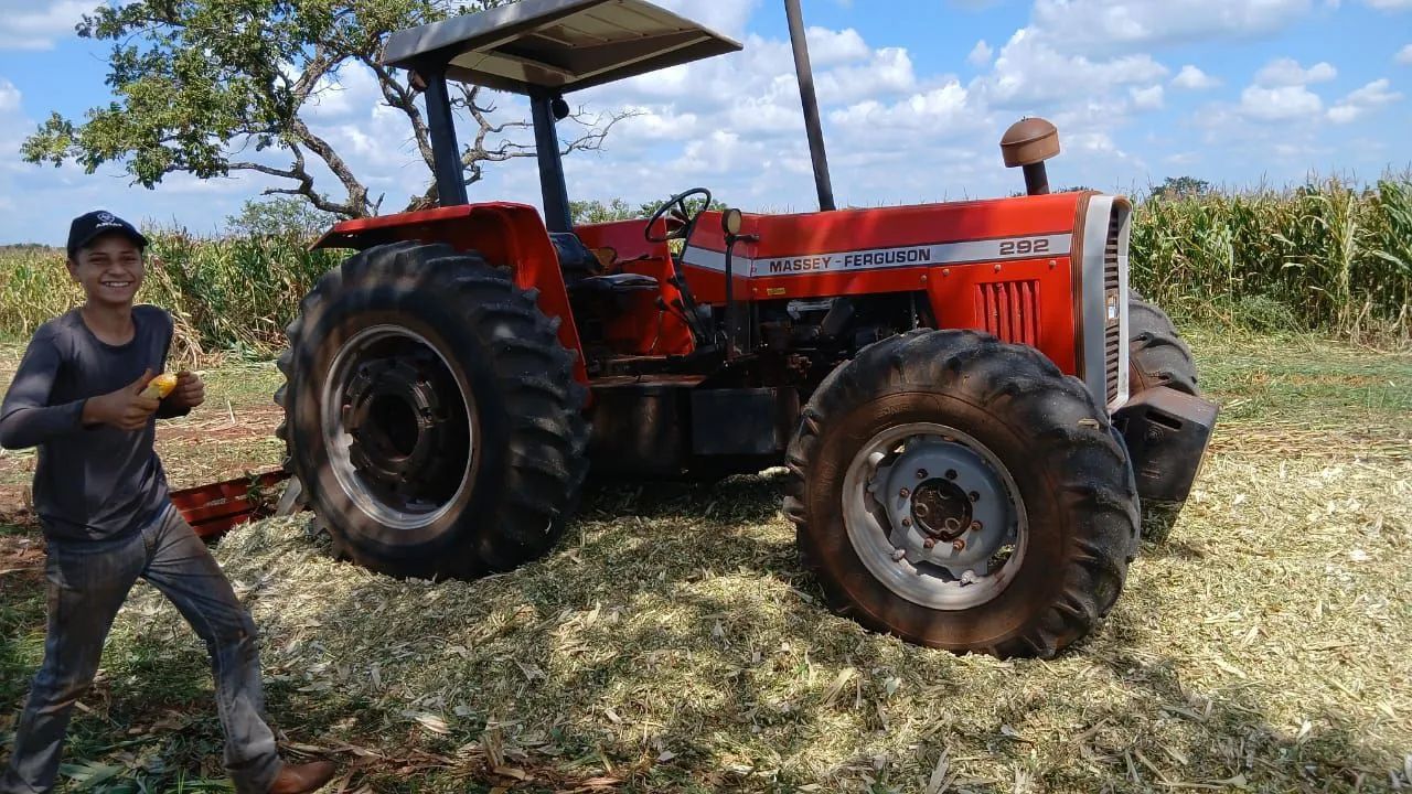 Trator MF 292, ano 2000 - PRATA MG - Foto 4