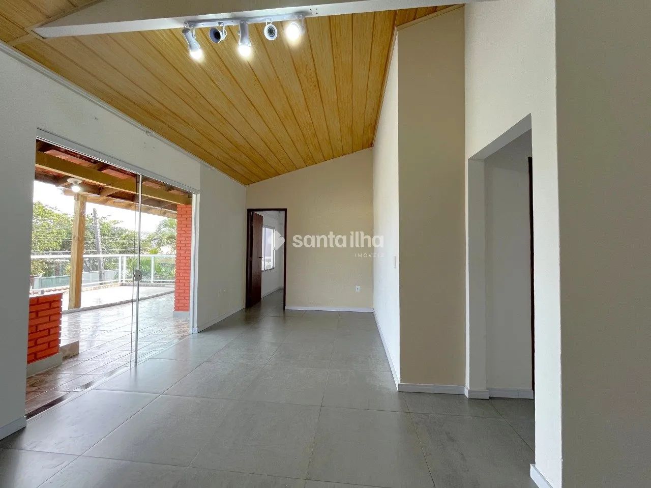 Casa com 3 dormitórios para alugar, 100m² - Ribeirão da Ilha - Florianópolis/SC - Foto 2