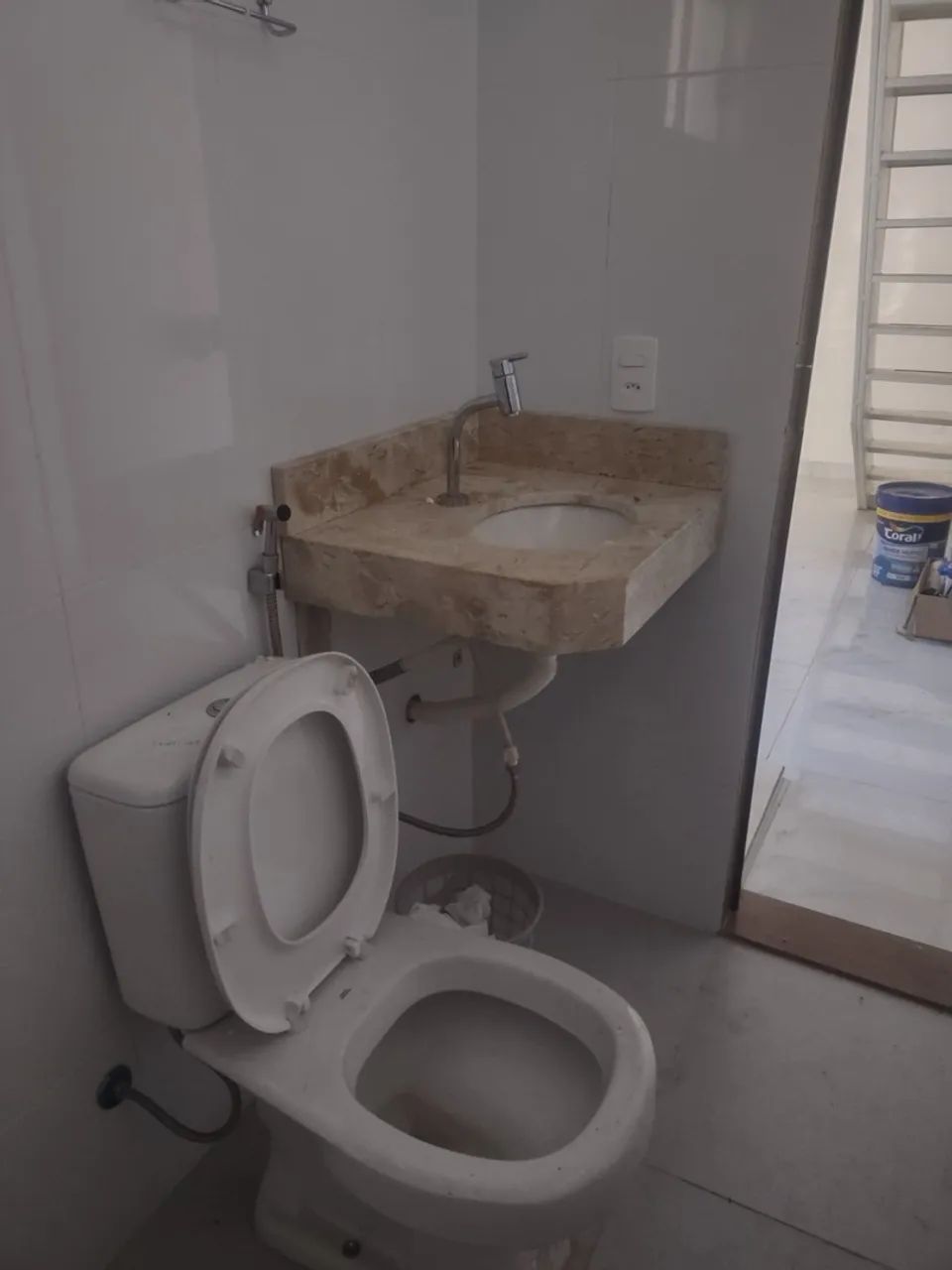 SOBRADO DOIS QUARTOS; UMA SUITE; AR CONDICIONADO  - Foto 2
