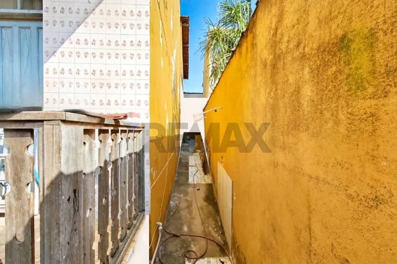CASA DUPLEX COM 300 m² DE ÁREA CONSTRUÍDA E EXCELENTE POTENCIAL DE RENDA - Foto 5