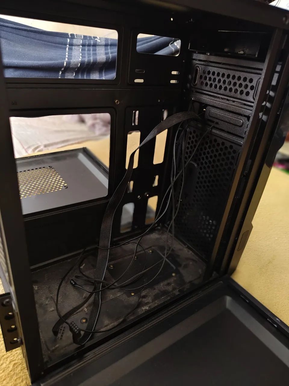 Gabinete C3Tech Preto para PC - Completo - Foto 5