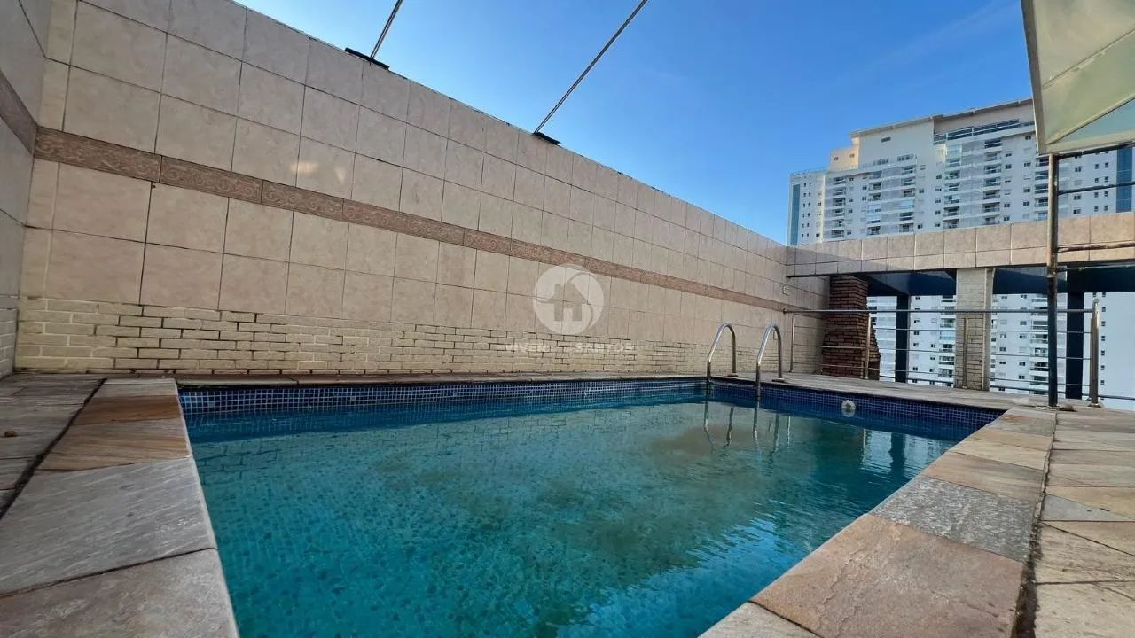 Cobertura duplex com piscina e 3 quartos no Boqueirão em Santos