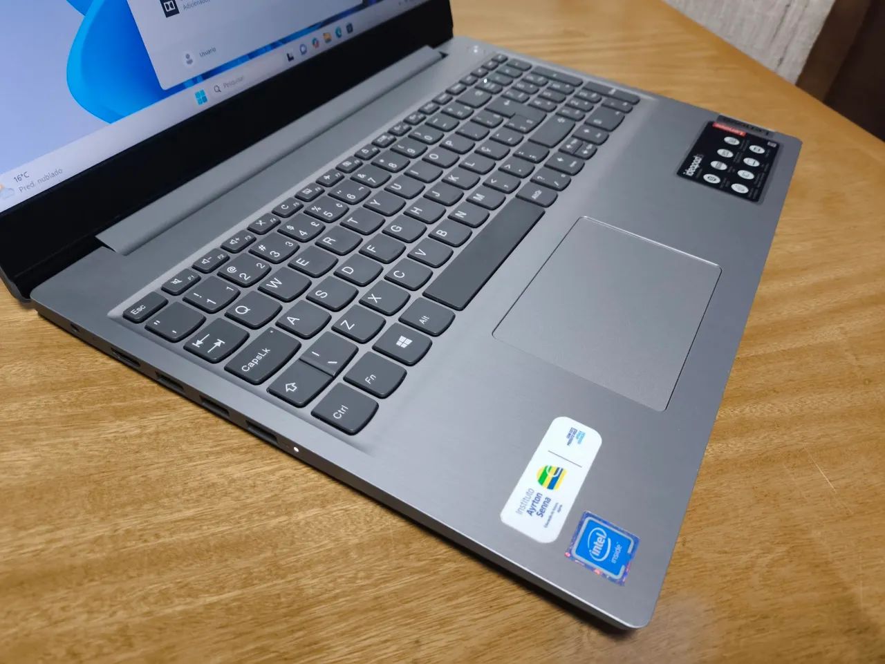 Notebook Lenovo Ideapad 3i, novinho, com SSD, Windows 11, tela de 15.6 polegadas - Foto 3