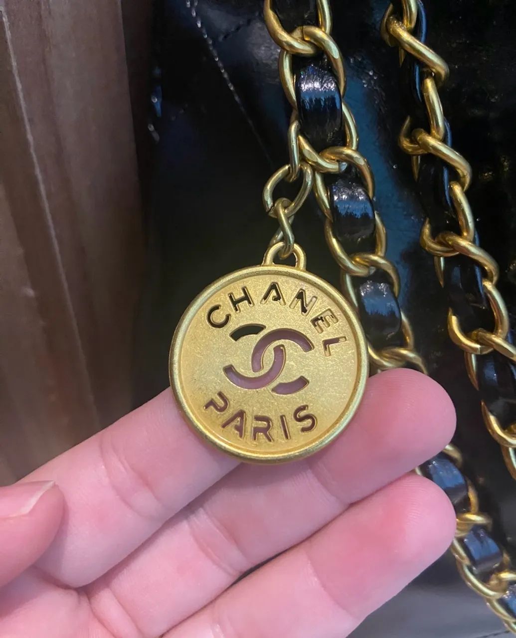 Bolsa Chanel em couro de ombro  - Foto 5