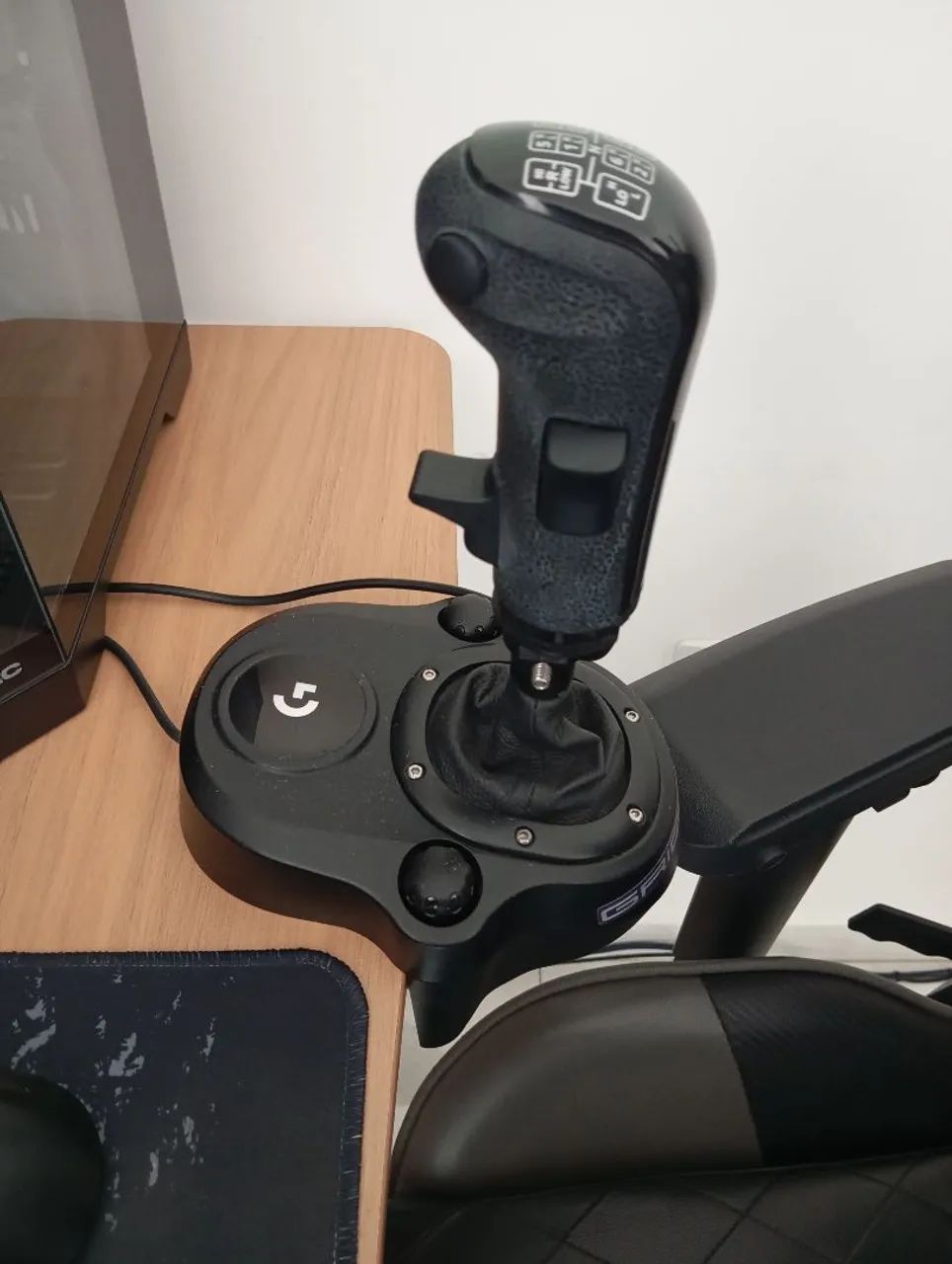 Volante Logitech G29 Com câmbio e pedais!  - Foto 4