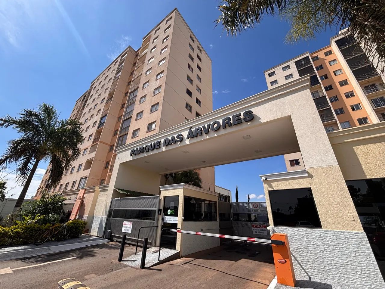 Vendo Apt 3Qts sendo 1 suite - 6ª andar - Parque das Árvores - Valparaíso de Goiás 