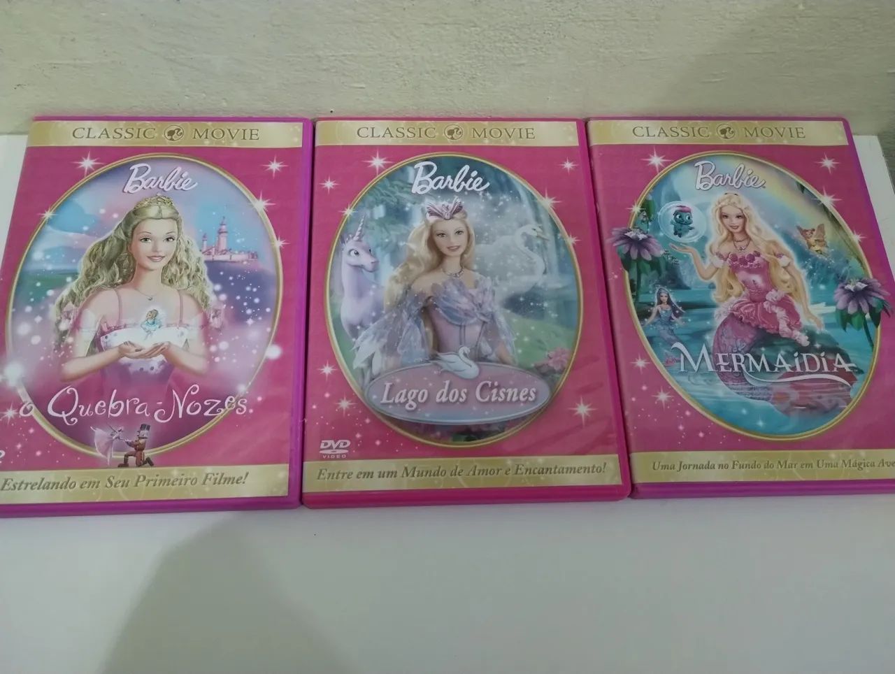 Lote com 5 DVDS originais da Barbie coleção Classic Movie. usar normalmente ou colecionar - Foto 5