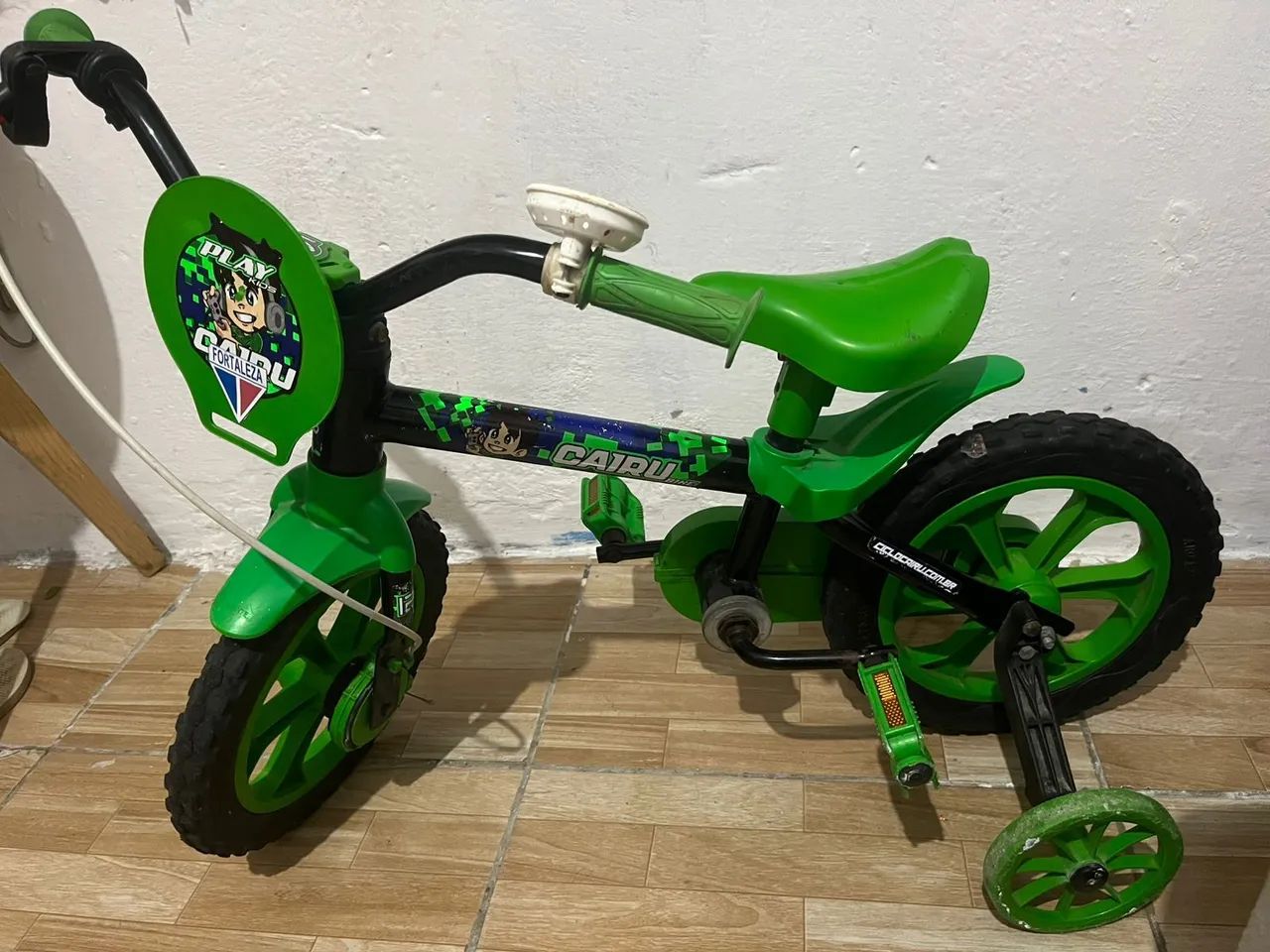 Vendo bicicleta infantil aro 12 verden - Foto 3