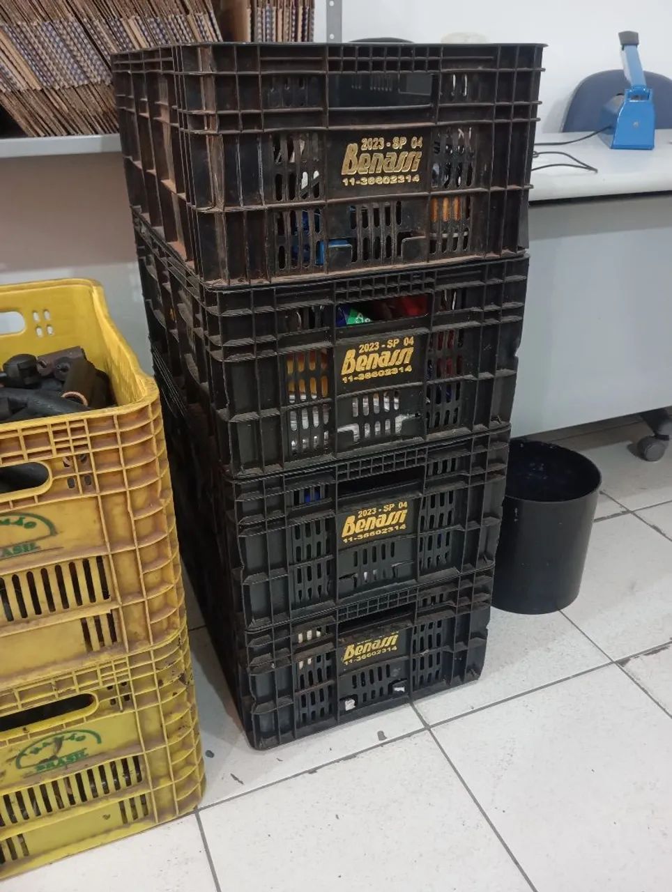 Caixa Plástica Feira Usadas 