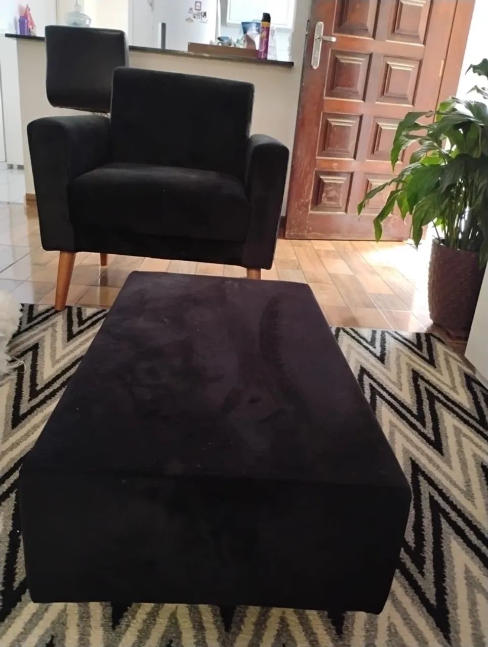 Poltrona + Puff Preto - Foto 4