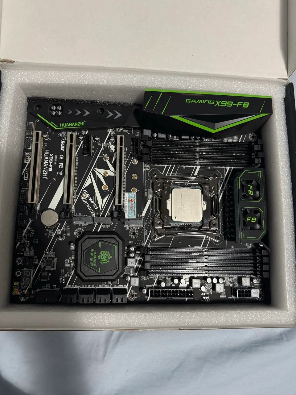 Kit PC - Placa mãe Haunanzhi X99-F8 + Xeon E5 2666 V3