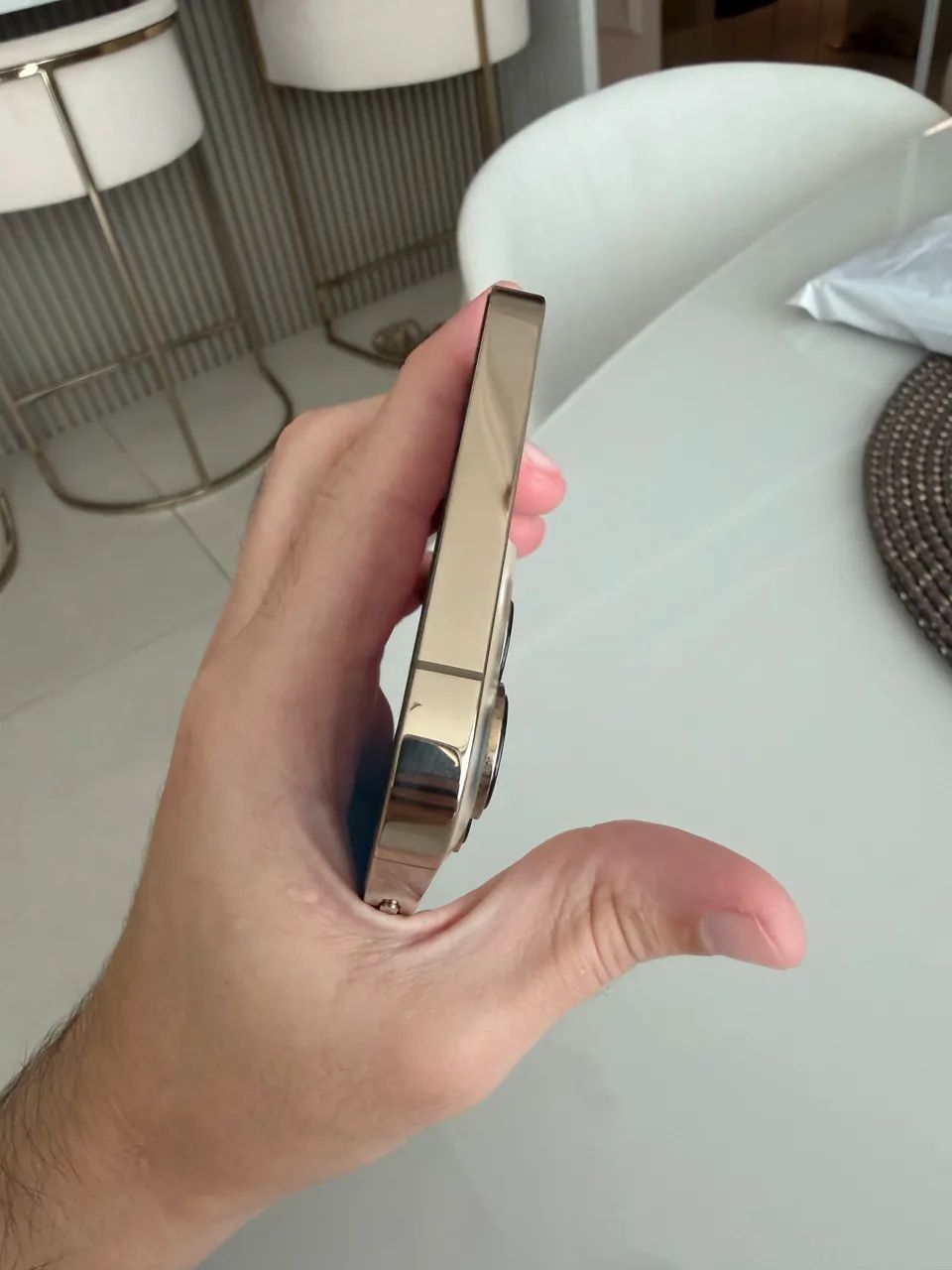iPhone 13 Pro Max dourado (Gold) 128Gb - 78% bateria - ótimo estado  - Foto 2