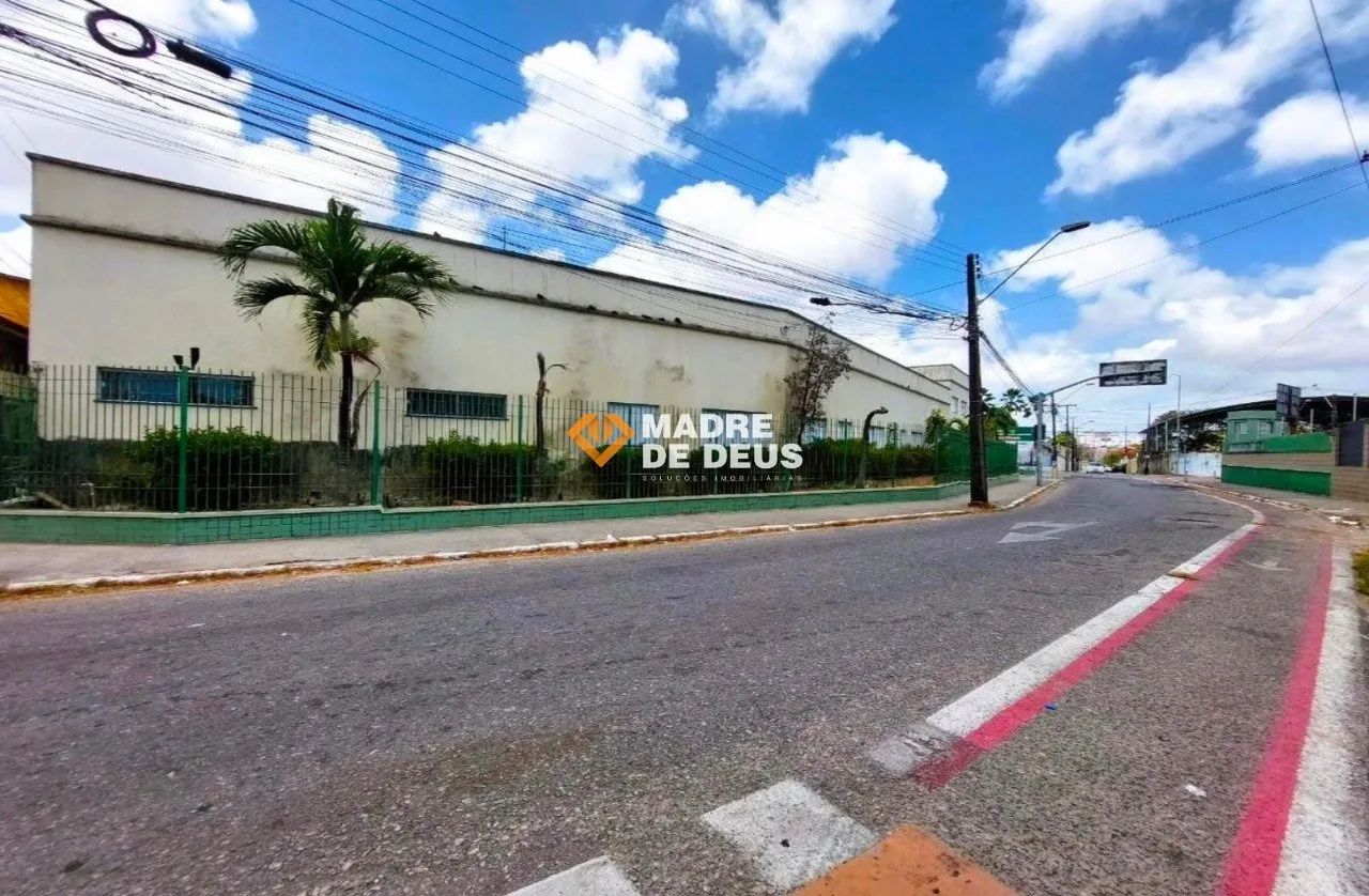 Prédio Comercial de Esquina com 1.344 m² em Jacarecanga - Foto 2