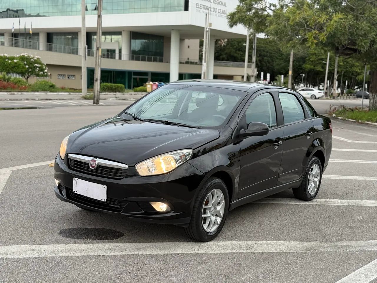 Fiat Grand Siena 2015