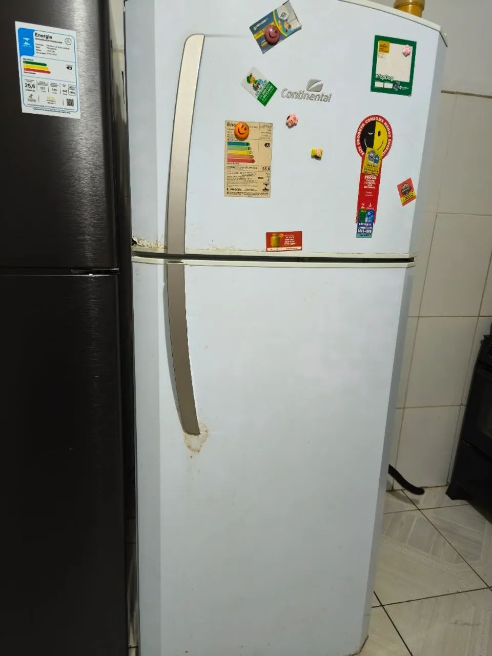 Vende -se geladeira usada 