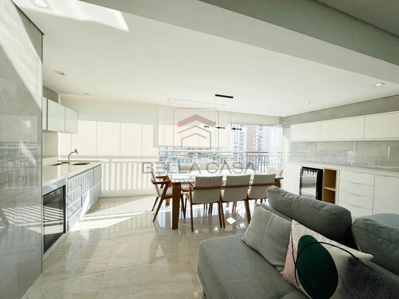 Apartamento a venda mobiliado no Bairro da Mooca com 3 quartos