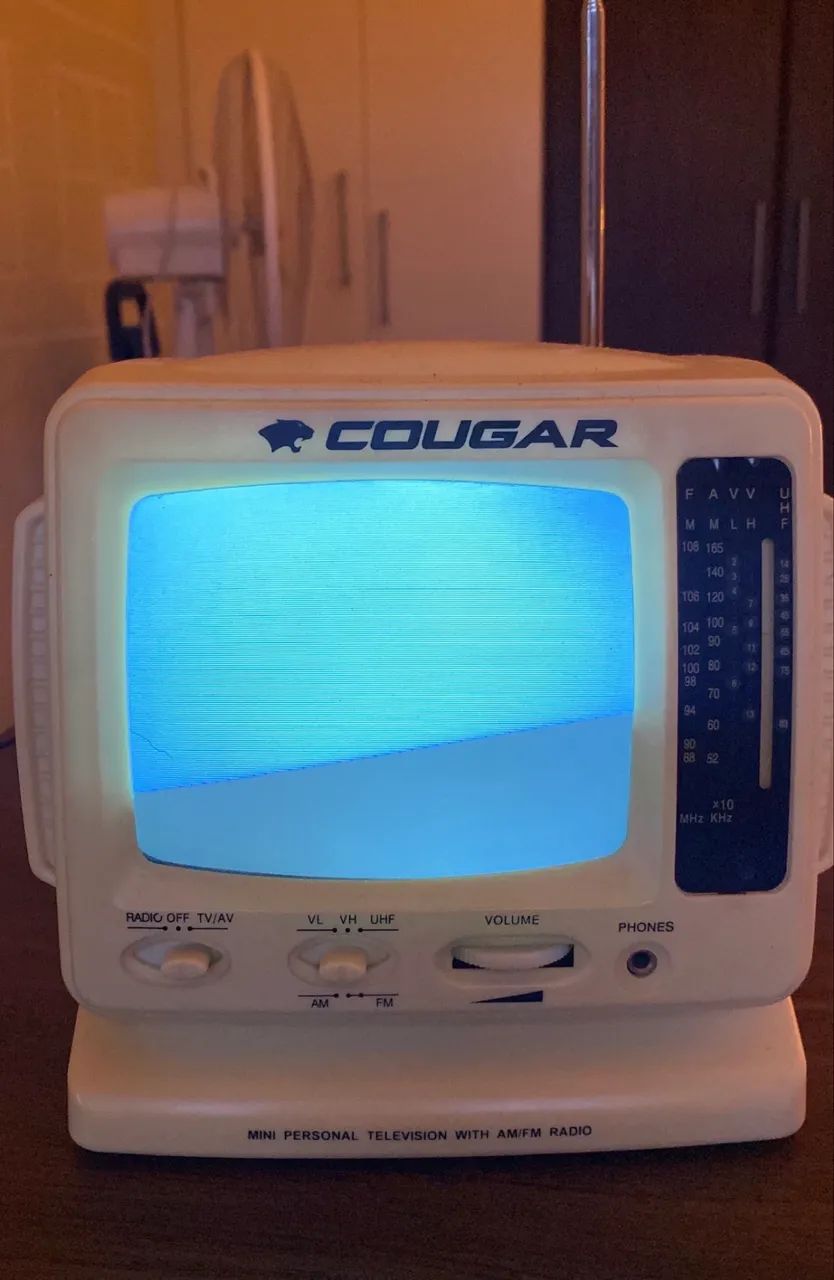 mini tv radio cougar am fm 5 polegadas