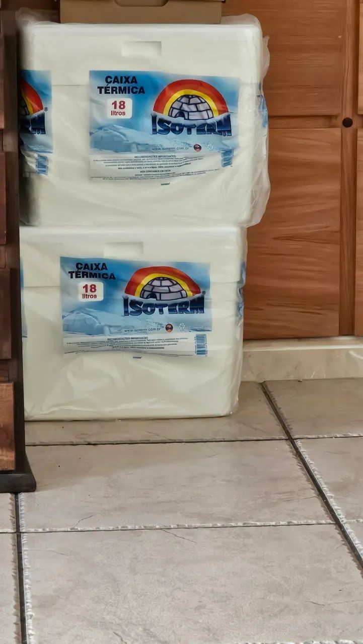4 Caixas de Isopor Nova 18 Litros