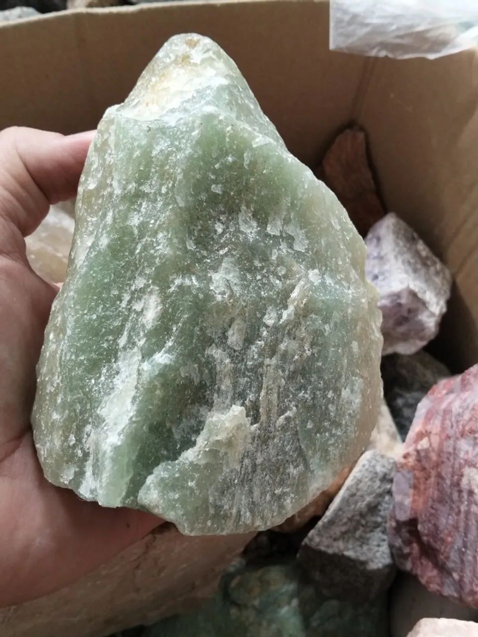 Arte em pedra verde natural de Quartzo 1,2kg  - Foto 2