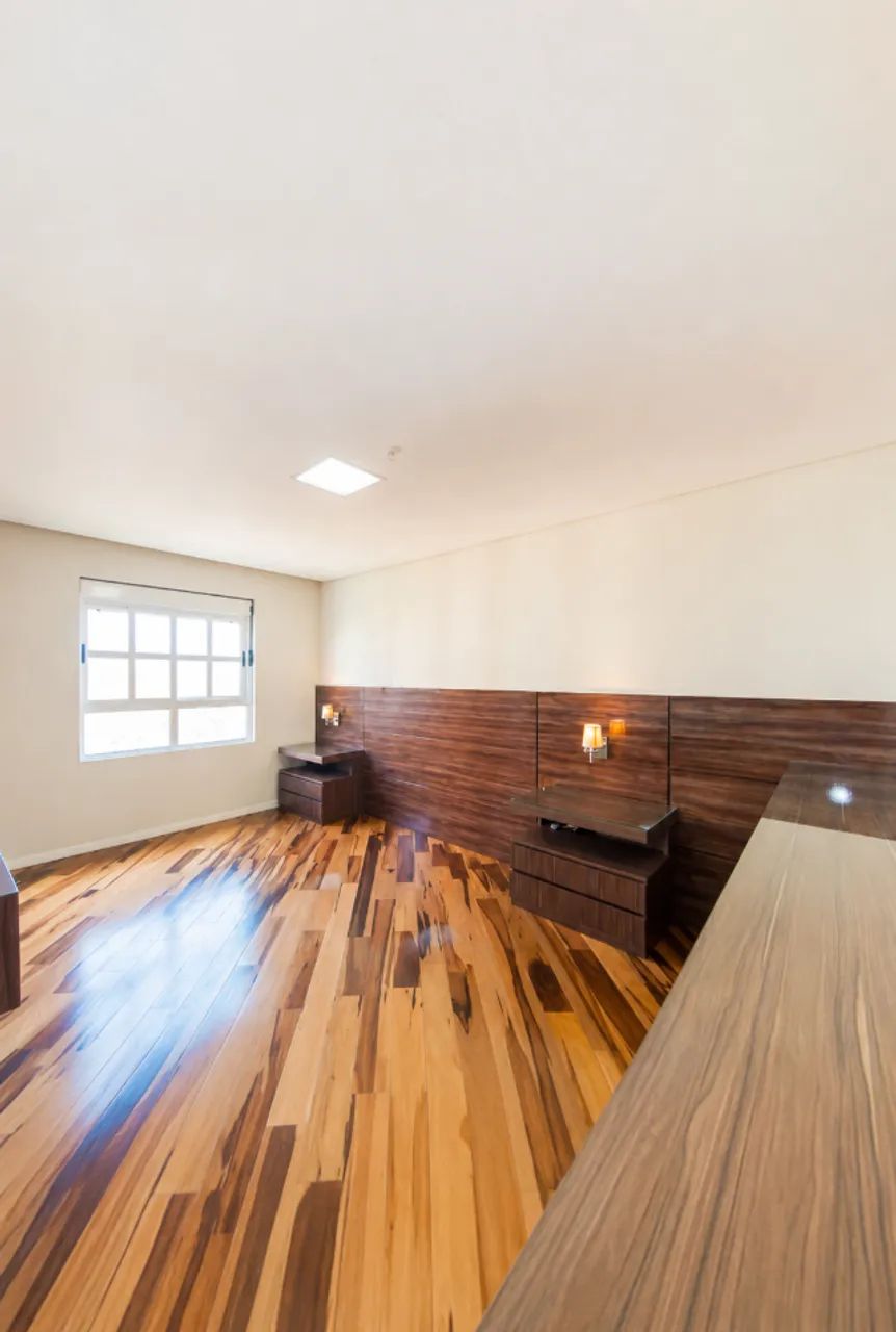 Jogo de quarto em mdf em madeira em ótimo estado - Foto 2