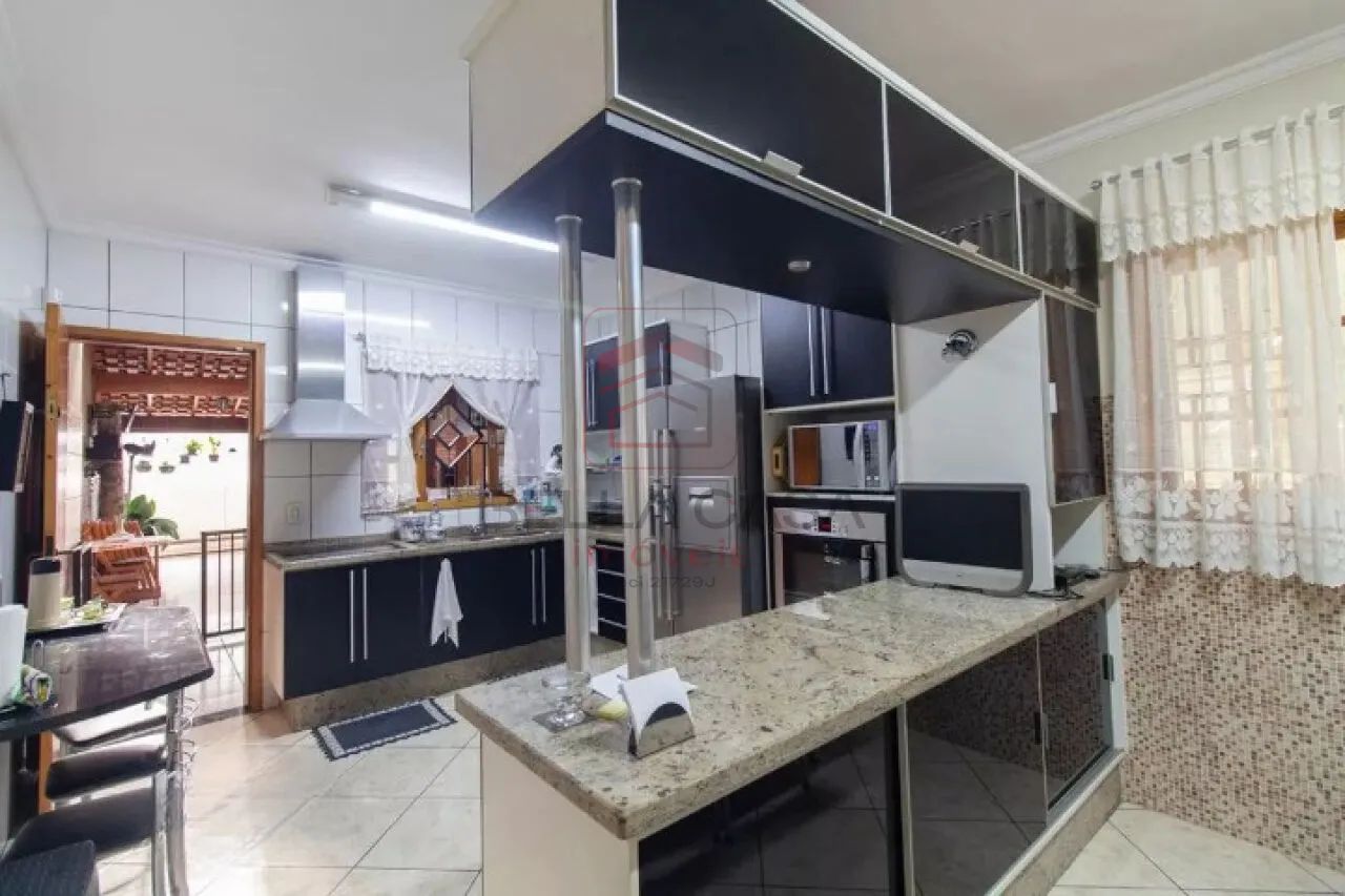 Casa à venda com 200m², 3 quartos e 3 vagas - Foto 4